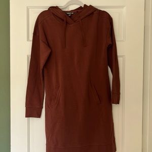Toad&Co Follow Thru Hooded Dress with pockets. So comfy. Size Medium